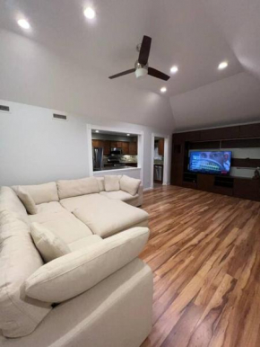 Great Chicago Condo Location!